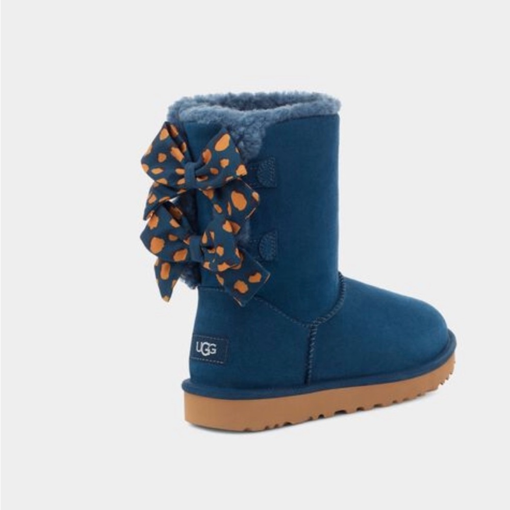 UGG Women’s Bailey Bow Retro Spots - Picture 1 of 5